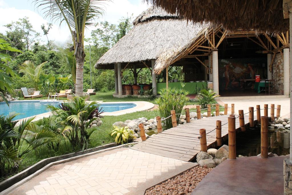 Axkan Palenque, Shows En Vivo & Gastronomia Mar Y Tierra & Travel Agency Zewnętrze zdjęcie
