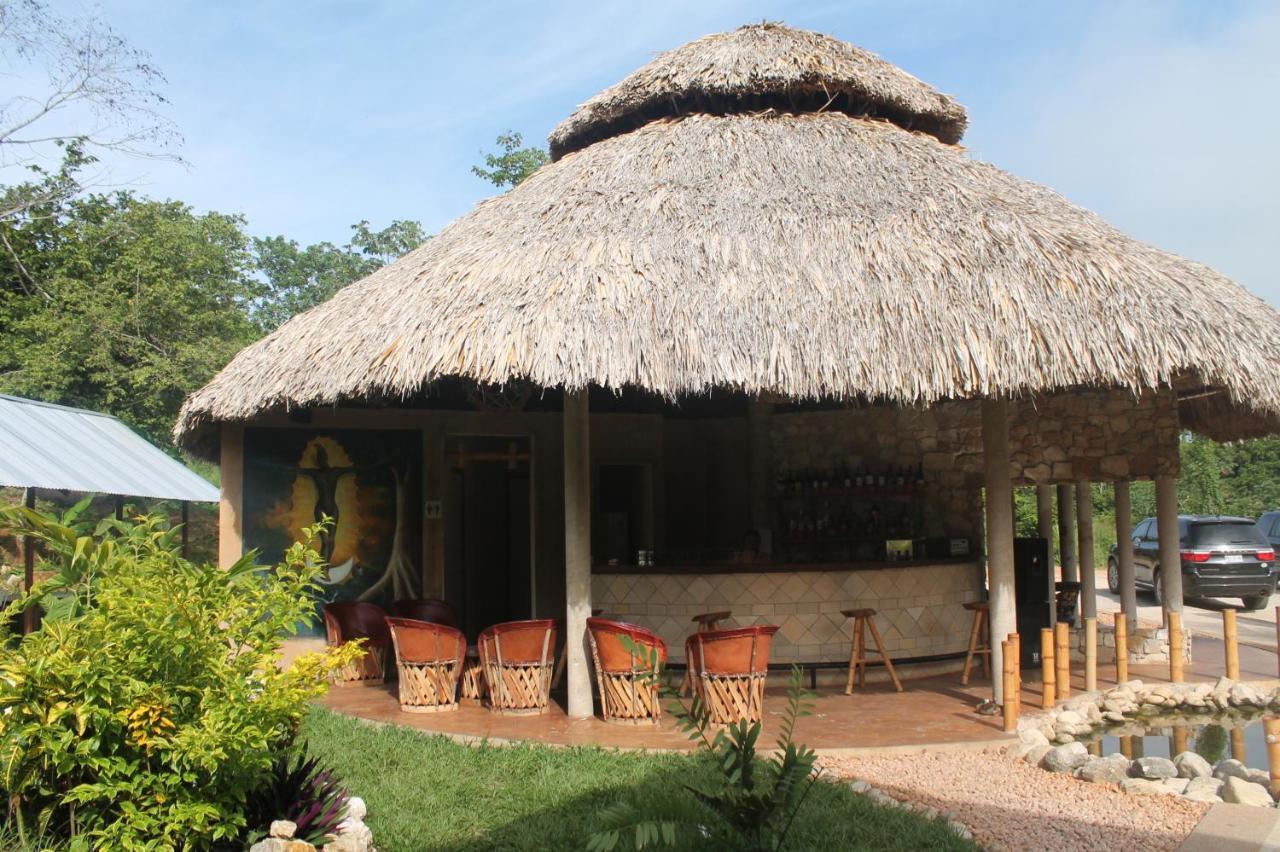 Axkan Palenque, Shows En Vivo & Gastronomia Mar Y Tierra & Travel Agency Zewnętrze zdjęcie