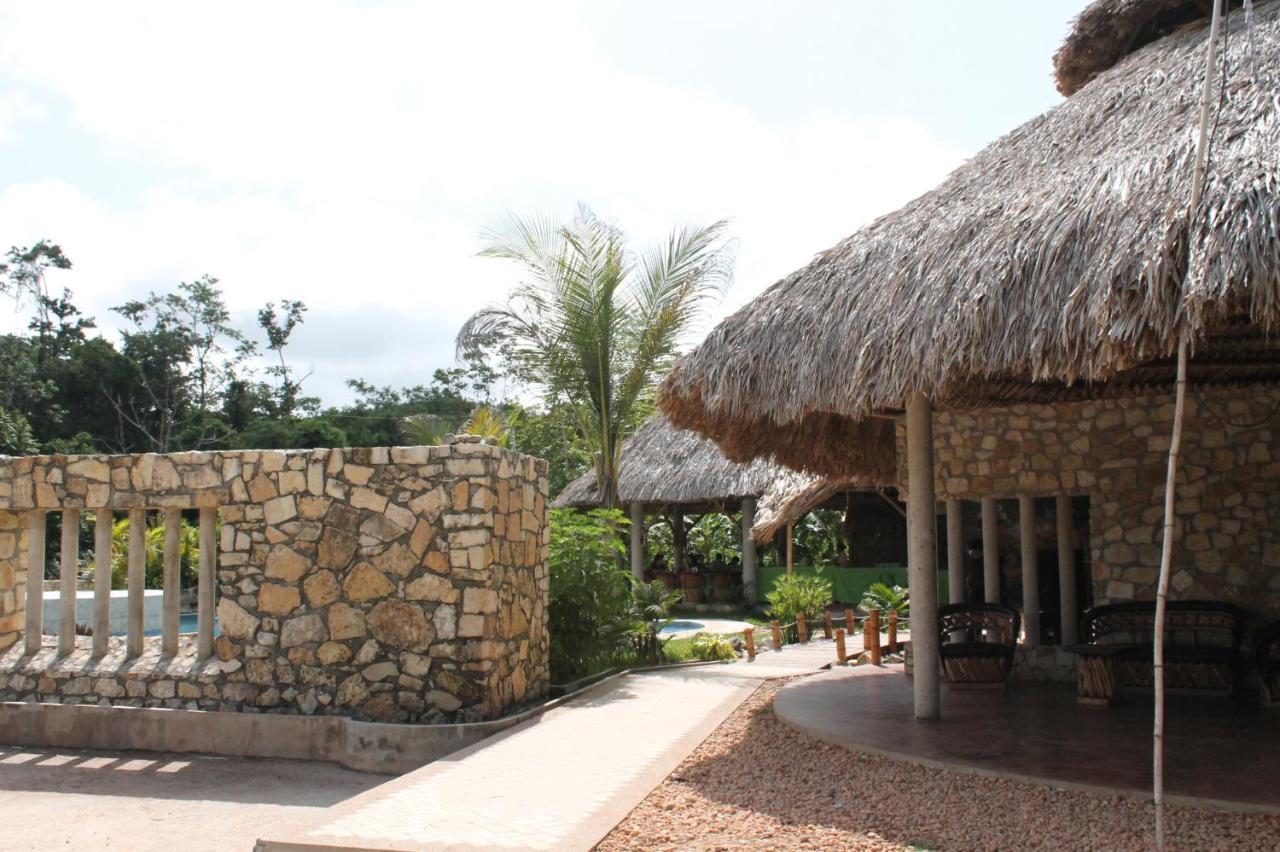 Axkan Palenque, Shows En Vivo & Gastronomia Mar Y Tierra & Travel Agency Zewnętrze zdjęcie